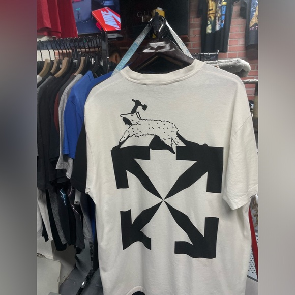 OFF-WHITE World Catter pillar Tee shirt size XL